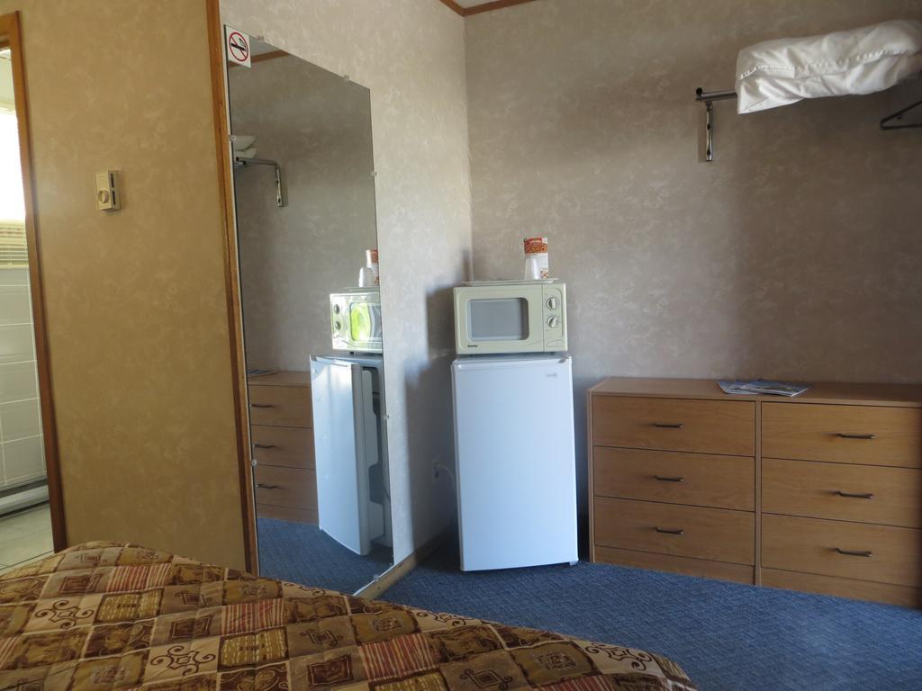 J & J Motel